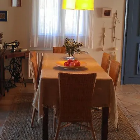 Anna΄s House Divarata