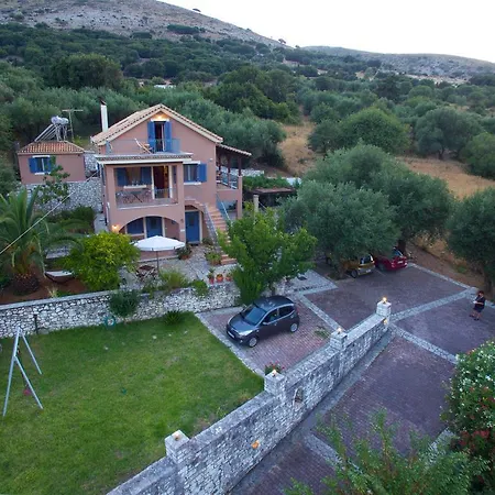 Anna΄s House Divarata